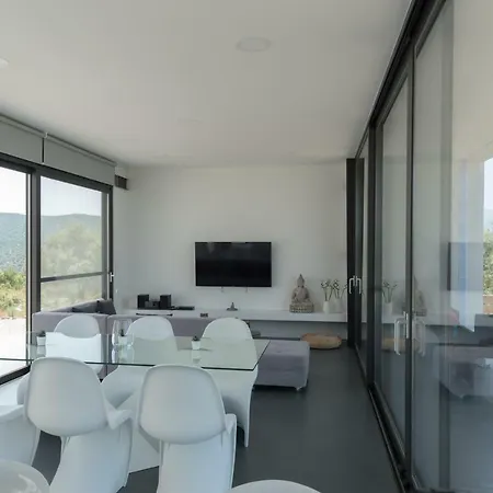 Anicca Villa